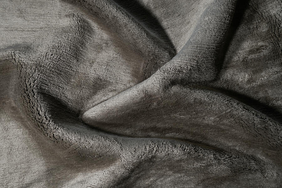 sheared silk - dark grey | WOVEN